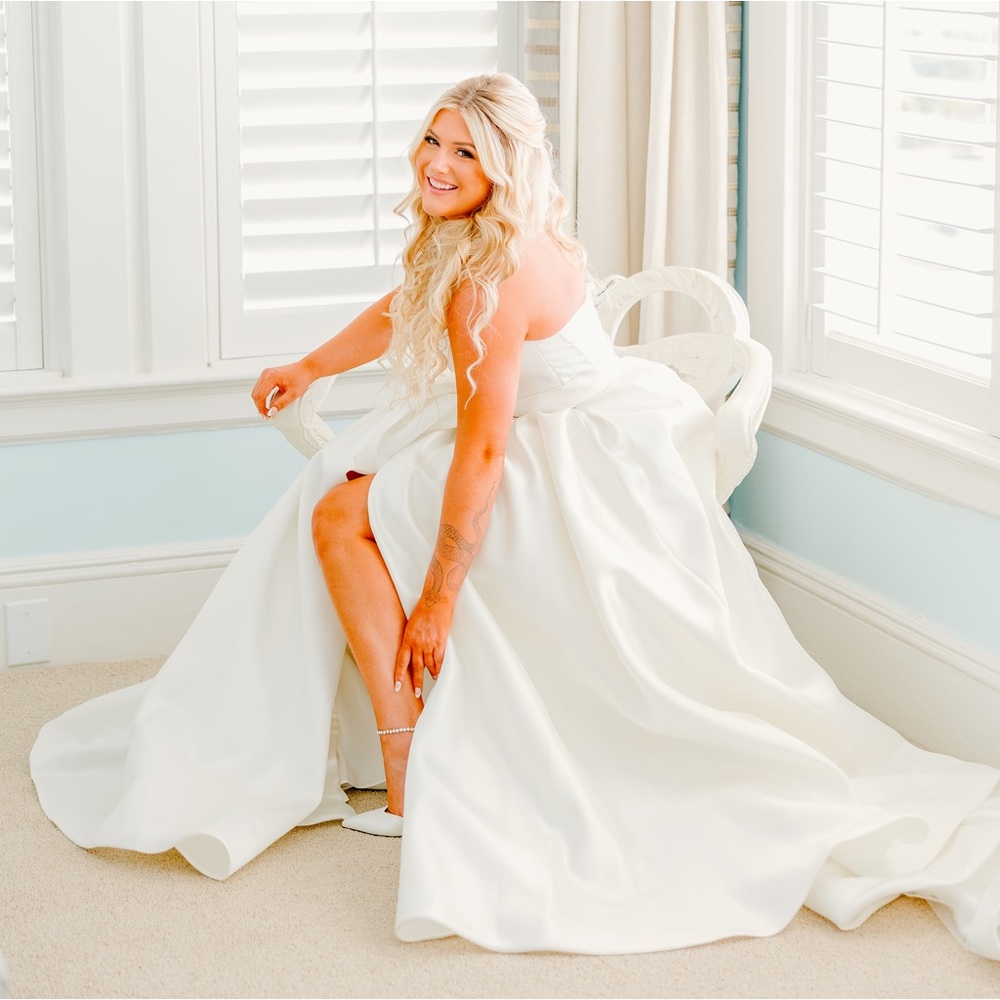 Wona Concept Aja Wedding Gown